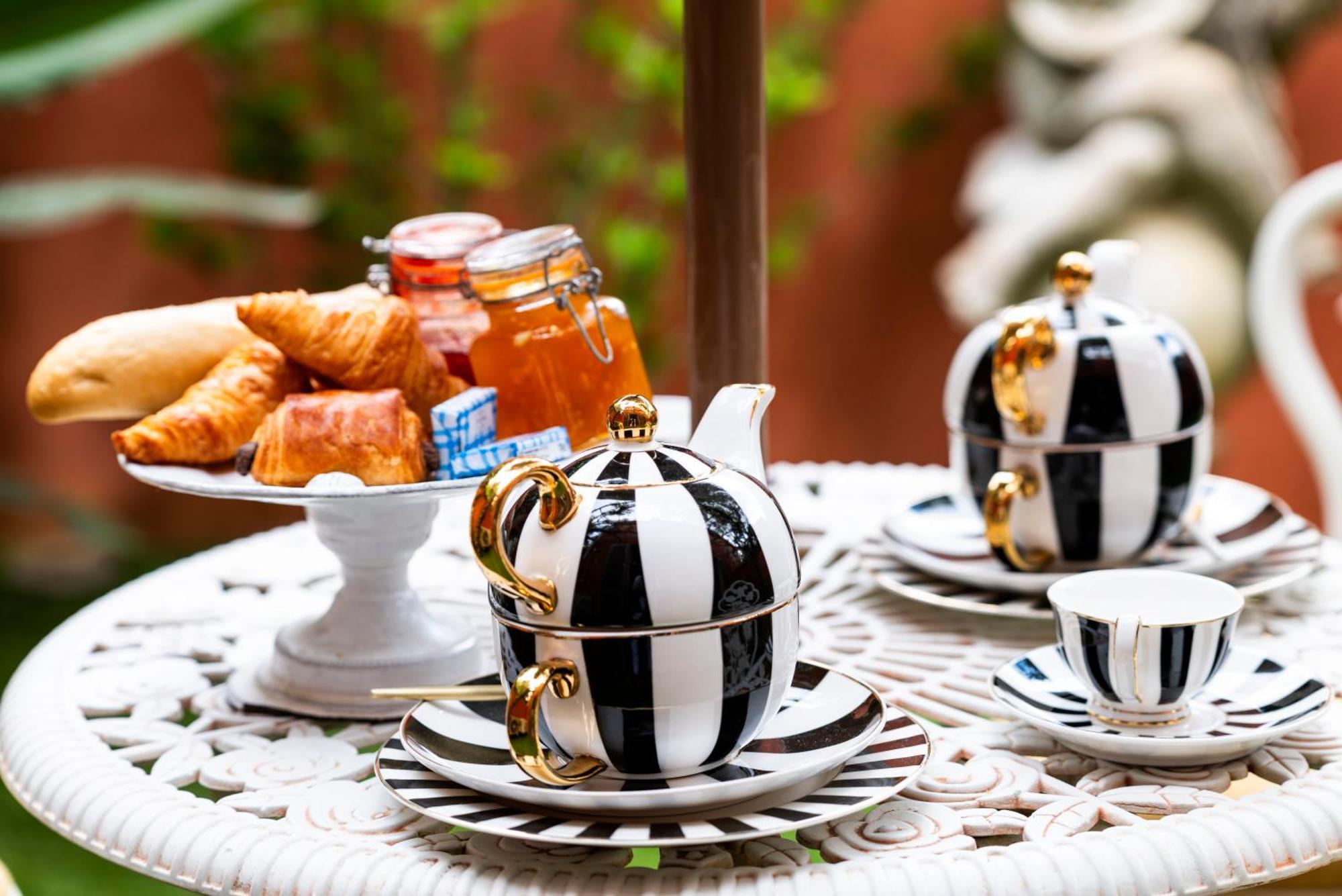 La Bravade Luxe Et Serenite Au Coeur De Saint-Tropez Suites Spacieuses Avec Jardin Enchanteur Zewnętrze zdjęcie