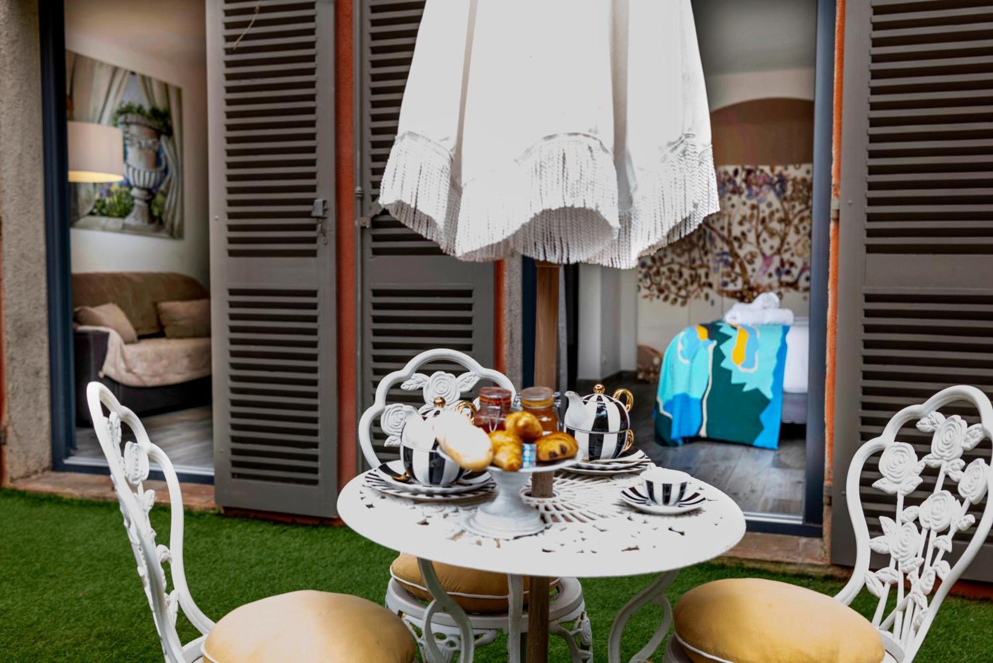 La Bravade Luxe Et Serenite Au Coeur De Saint-Tropez Suites Spacieuses Avec Jardin Enchanteur Zewnętrze zdjęcie